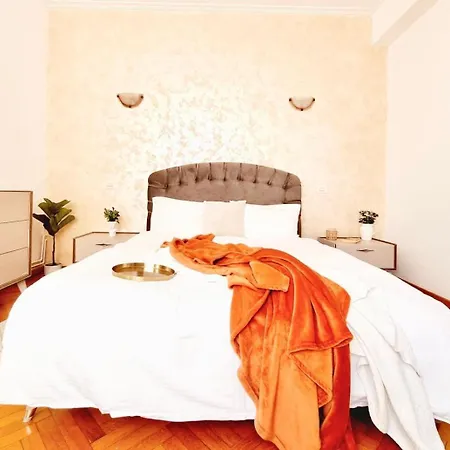 Charming 3br Ateneu Center *